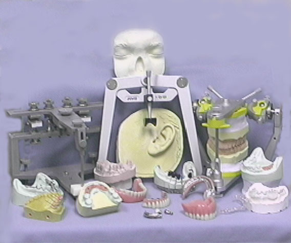 Prosthodontics grad-pros-image.jpg